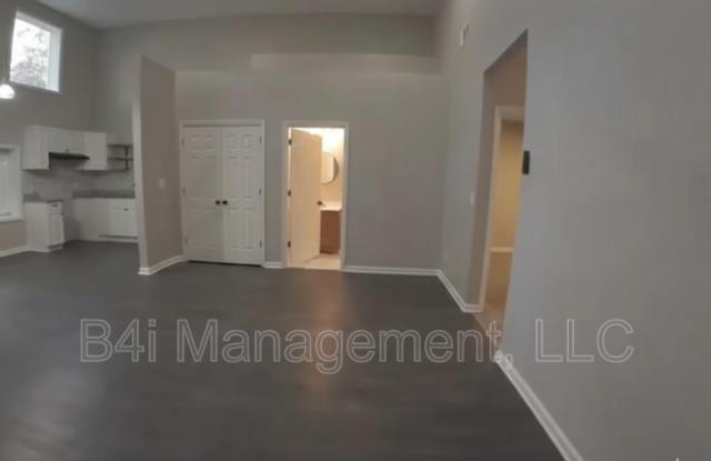 226 Polar Rock Rd SW