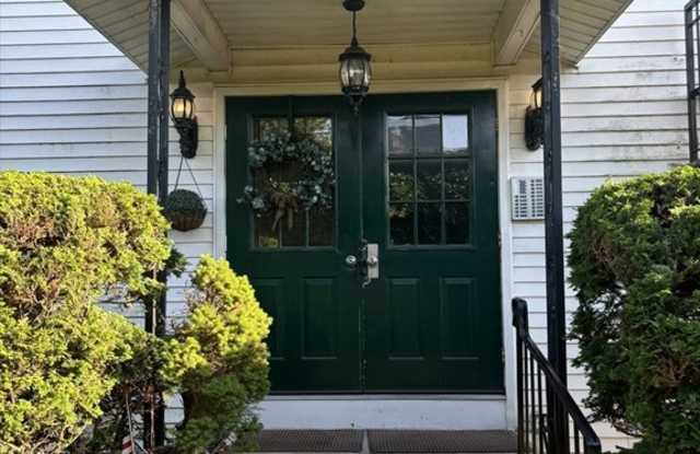 100 Howard St
