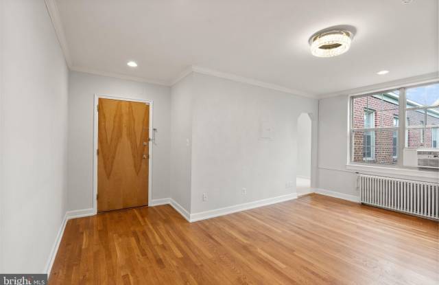 939 LONGFELLOW Street NW unit: 305