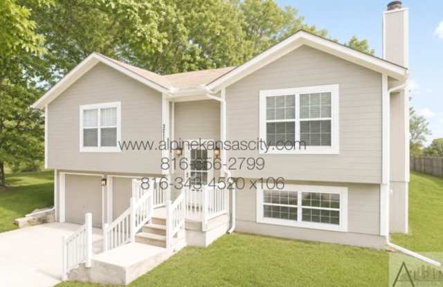 3211 NE 82nd Terr