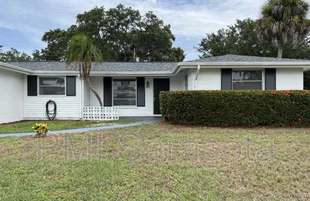 3186 Regatta Cir