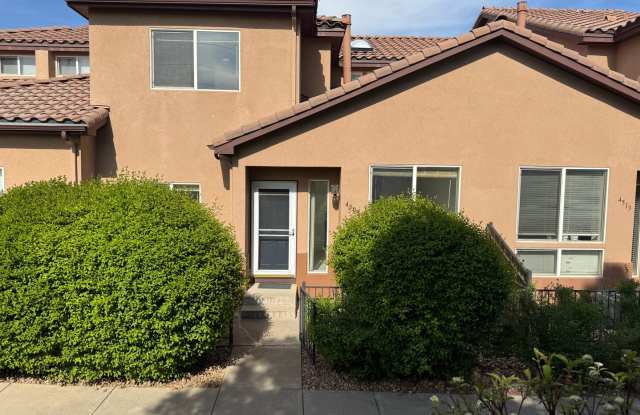 Spacious townhome with great views