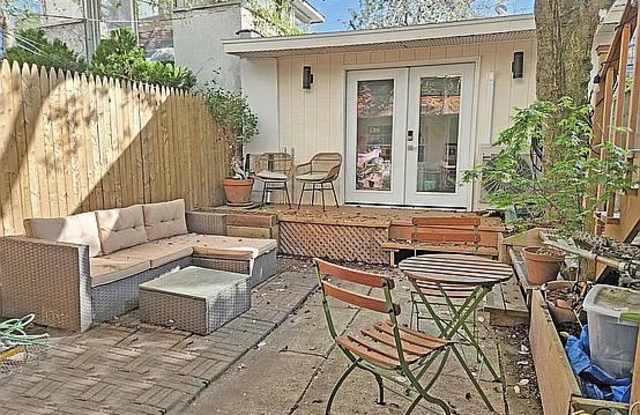 Photo of 462 Sackett Street