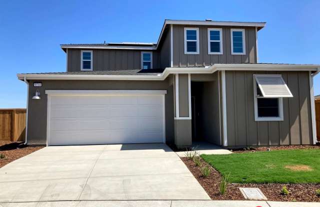 Brand New Spacious Home Located in Shafter!