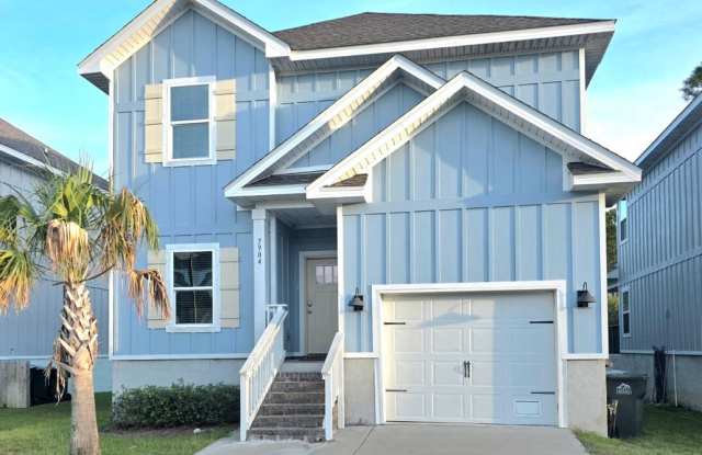 Fully Furnished Coastal Beauty in Perdido Key!