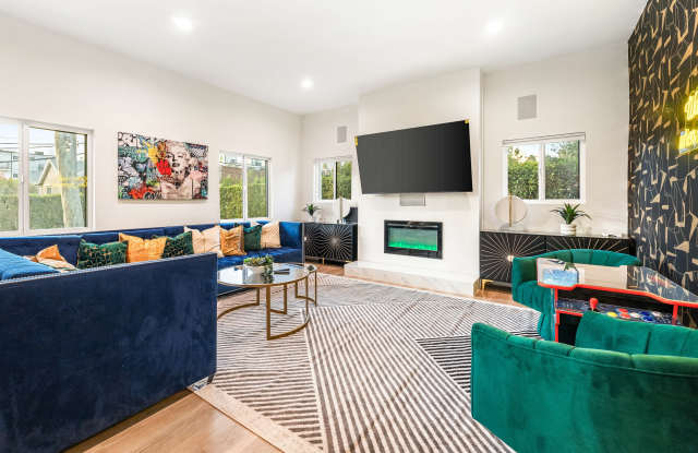 1400 North Orange Drive