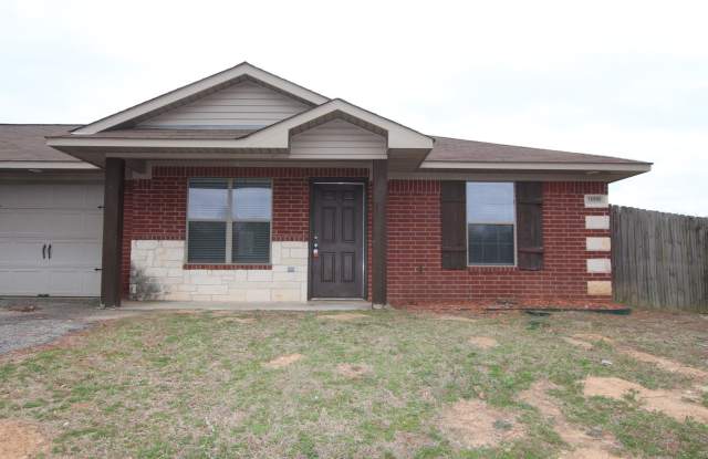 Coming Soon! Mission Ranch- 2 Bedroom Duplex for Rent in Lindale! photos photos