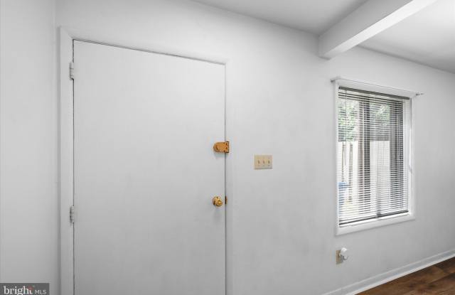 500 EARLY FALL COURT