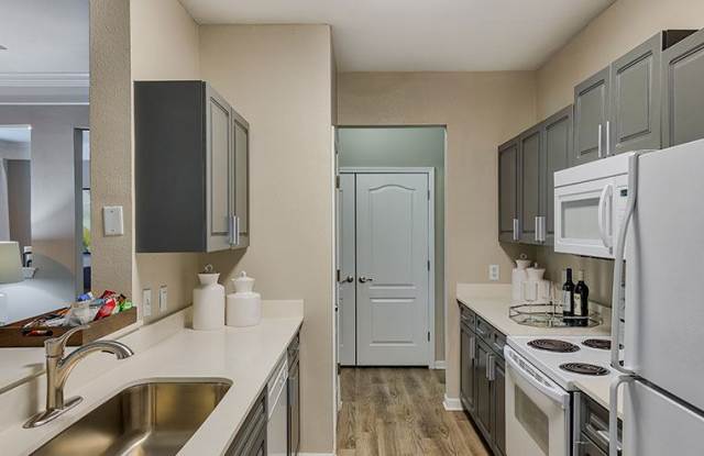 Summit Ridge Apartments