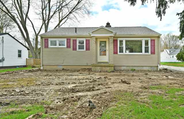 House for RENT in Champion! - 280 Towson Drive Northwest, Champion Heights, OH 44483