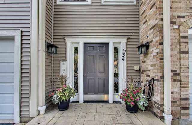 534 River Front Circle unit: 604