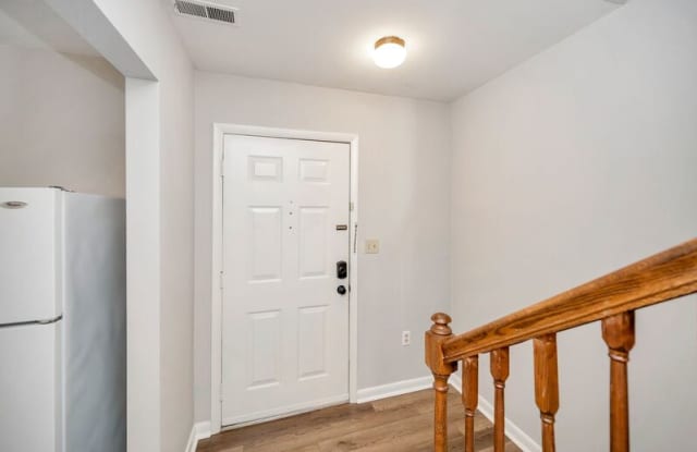 2424 Lafayette Boulevard