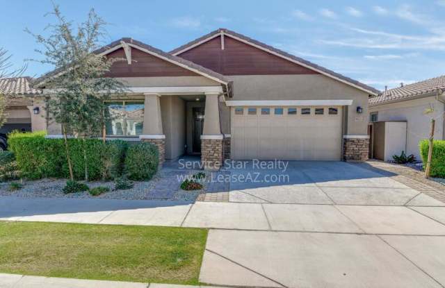 9923 E Thornbush Ave