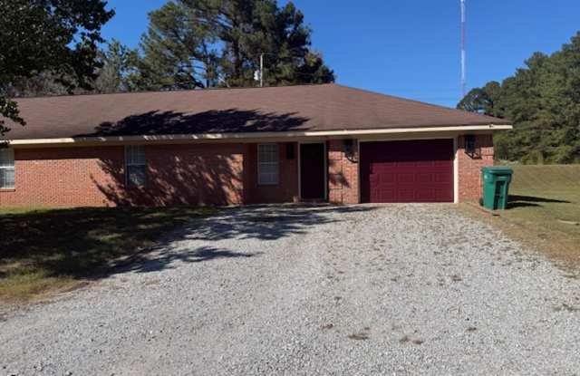 Photo of 2bd/2ba with an oversized single car garage