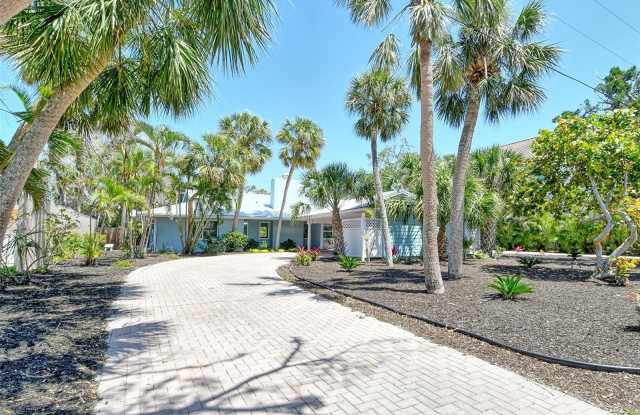 Photo of 4852 FEATHERBED LANE