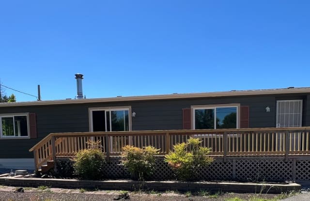4366.1t - 829 SW West Harbeck Rd.