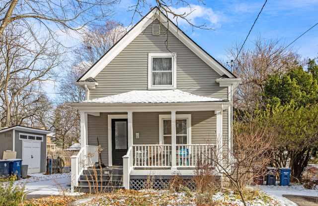 618 Gott Street