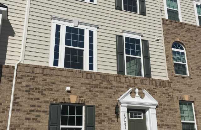 Photo of 42608 SMOKEY EMBERS Terrace