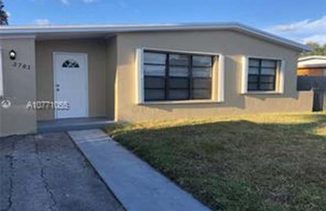 3781 Southwest 41st Avenue - 3781 SW 41st St, West Park, FL 33023