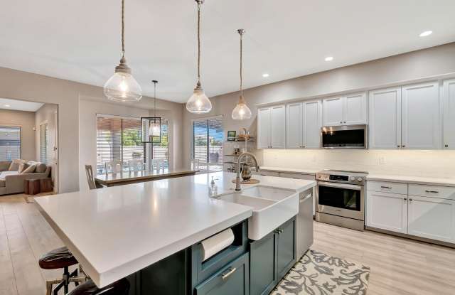 10226 E LAGUNA AZUL Avenue