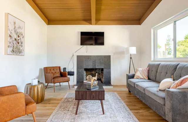 [V] 4824 Boyd Drive [OH]