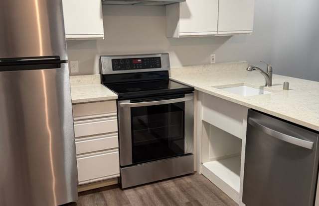 Photo of Cozy, 2 Bedroom Apartment for Rent in the Birchwood Neighborhood!