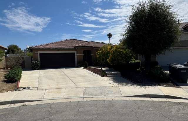 Spacious 5-Bedroom Single-Story Home on a Quiet Cul-de-Sac!