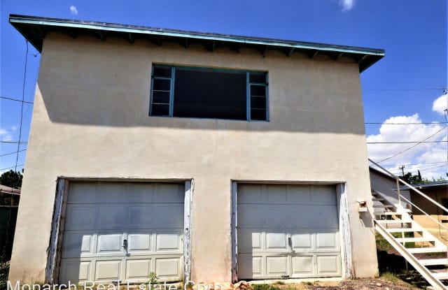 652 Mountain - 652 West Mountain Avenue, Las Cruces, NM 88005