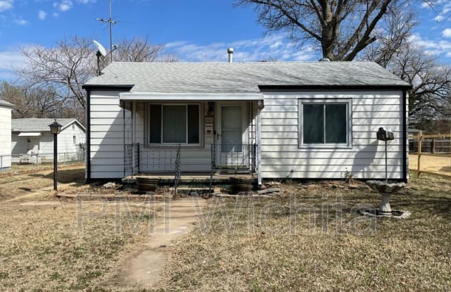 2206 S Ida St - 2206 South Ida Street, Wichita, KS 67211