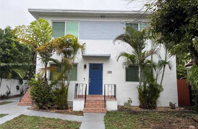 Photo of 1429 Southwest 23rd Terrace