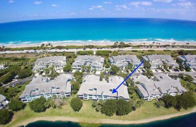905 Mainsail Circle