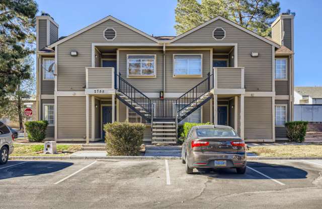 Gorgeous 1st Floor Unit with Fireplace! photos photos