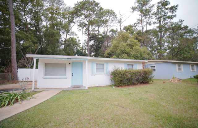 Photo of Cozy 3 bedroom 2 bath home