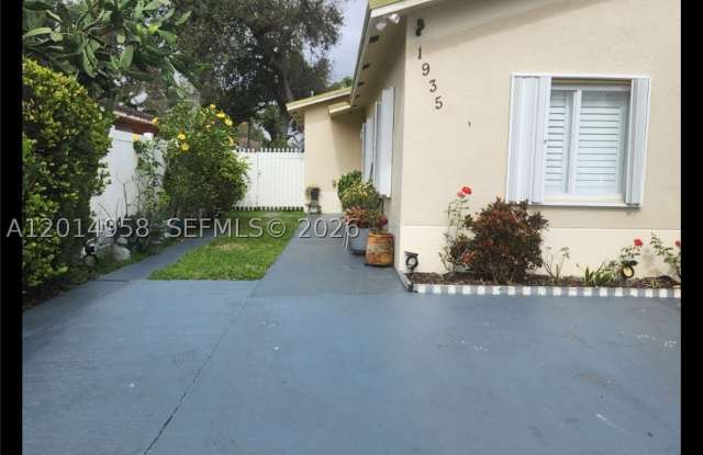 1935 NW 96th St