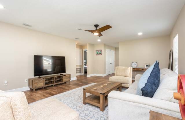 1313 East Cayuga Street