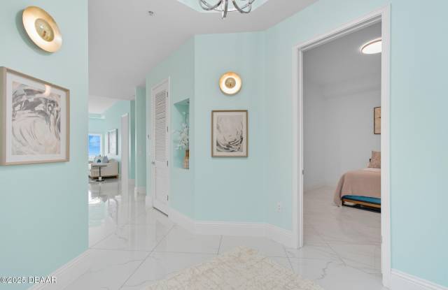 200 Ocean Crest Drive unit: 1111