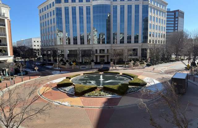 4620 Piedmont Row Drive 606