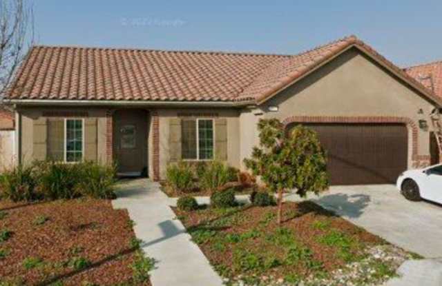 3 Bedroom 1.5 bath Fresno home