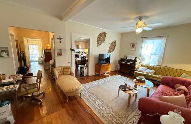 Photo of Beauty on Barber