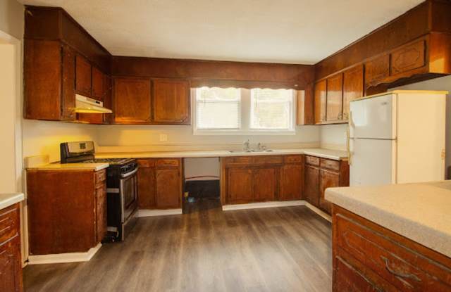 1300 Gulfport Street