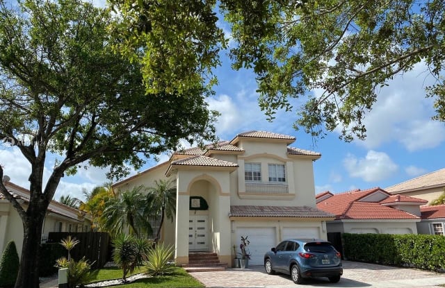 10968 NW 73rd St - 10968 NW 73rd St, Doral, FL 33178