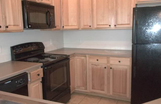 Spacious 2-Bed, 2-Bath Condo in Prime Fort Collins Location