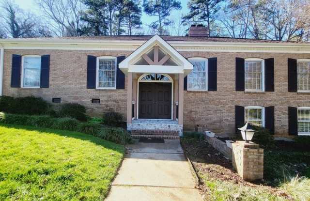 7114 Terrace Dr - 7114 Terrace Drive, Charlotte, NC 28211