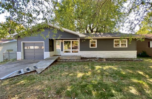 2642 E Belmont - 2642 East Belmont Street, Springfield, MO 65802