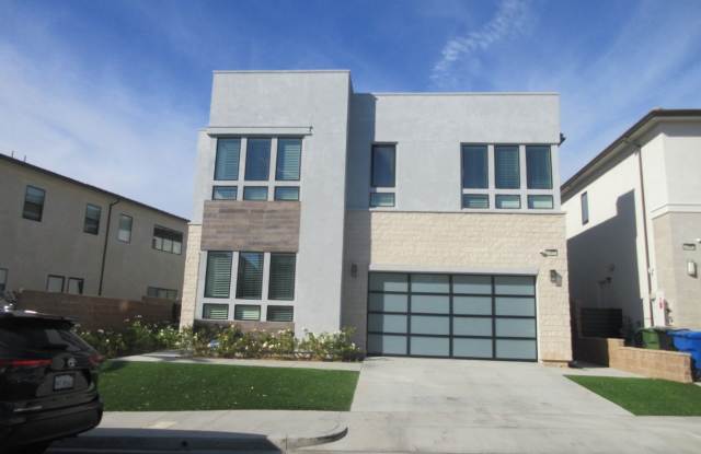Photo of Hillcrest at Porter Ranch gorgeous home on Hummingbird Court