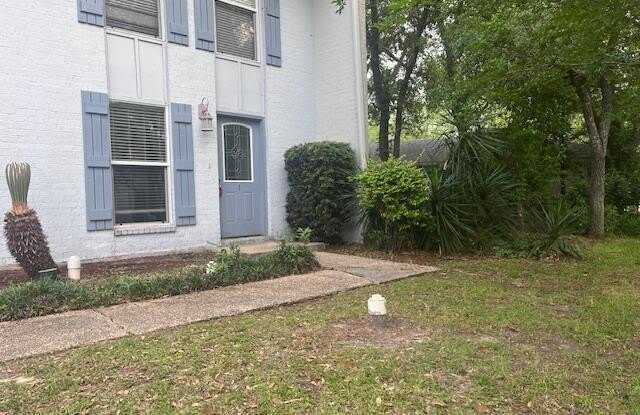 Photo of 3230 Cumberland Road