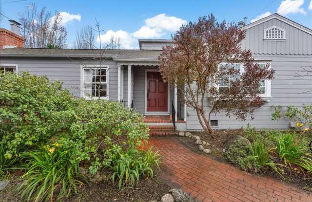 2800 Santa Clara Ave - 3 bedroom | 2 bath | Single family home