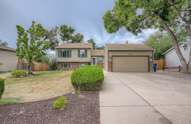 3727 Boulder Drive - 3727 Boulder Drive, Loveland, CO 80538