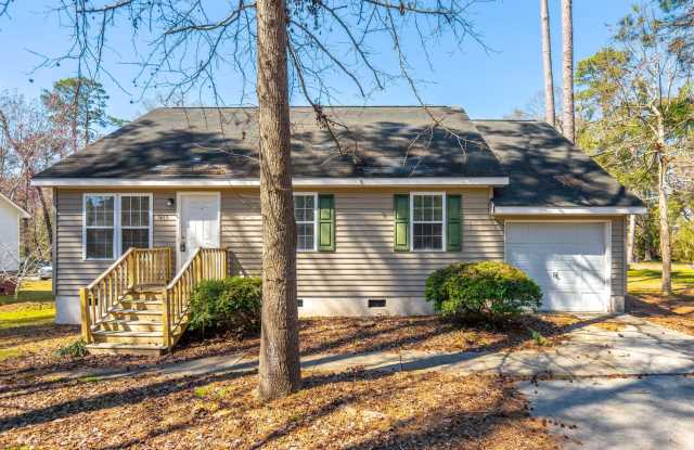 1/2 OFF FIRST MONTHS RENT! 3 Bedroom 2 Bath House Close to Historic Downtown + New Hanover Regional Hospital