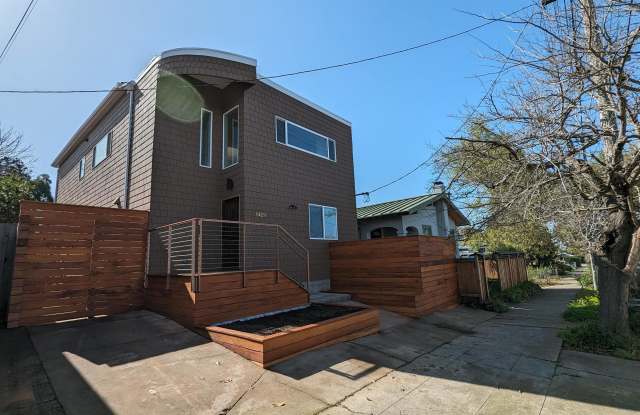 1428 Delaware Street #2